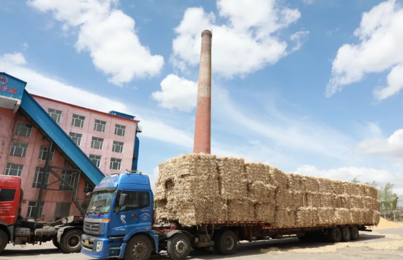 秸稈打捆直燃鍋爐供暖燃料倉儲(chǔ)